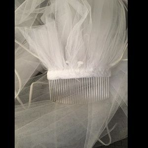 Brand New White Veil